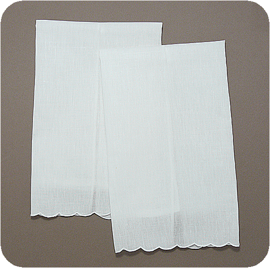 Dainty Scallop Edge Guest Towel